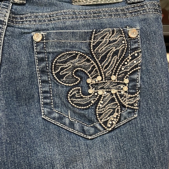 Size 1 Womens Twelve K jeans. Boot cut - Picture 4 of 6